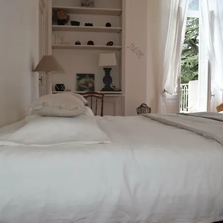 Les Cedres Chambres D'hotes Couette-café Castres (Tarn)